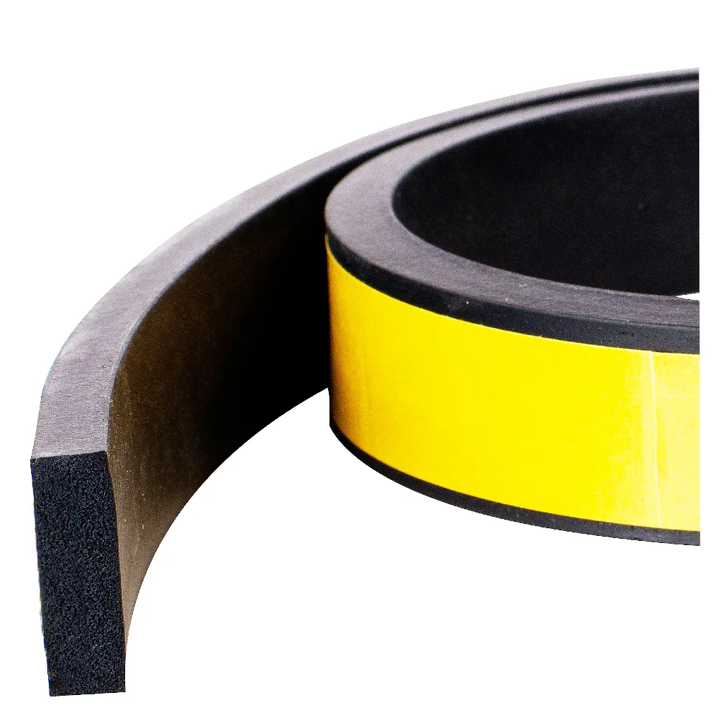 Detailansicht EPDM / Moosgummi Vierkantprofil 40mm x 12mm einseitig selbstklebend ca. 15° Shore A