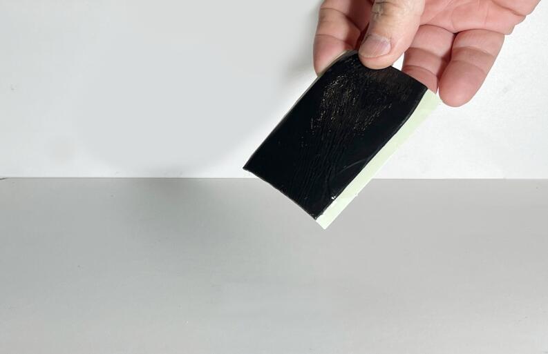 Klebedarstellung - Hochwasser-Dichband abgezogen